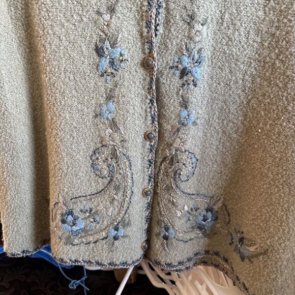 VINTAGE Koret Sweater Vest Large BEIGE GREEN EmbroiderY Floral Cottage Granny - Picture 4 of 6